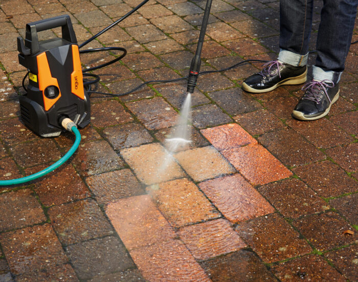 Cleaning driveway with Aguri P240 Max high pressure jet washer